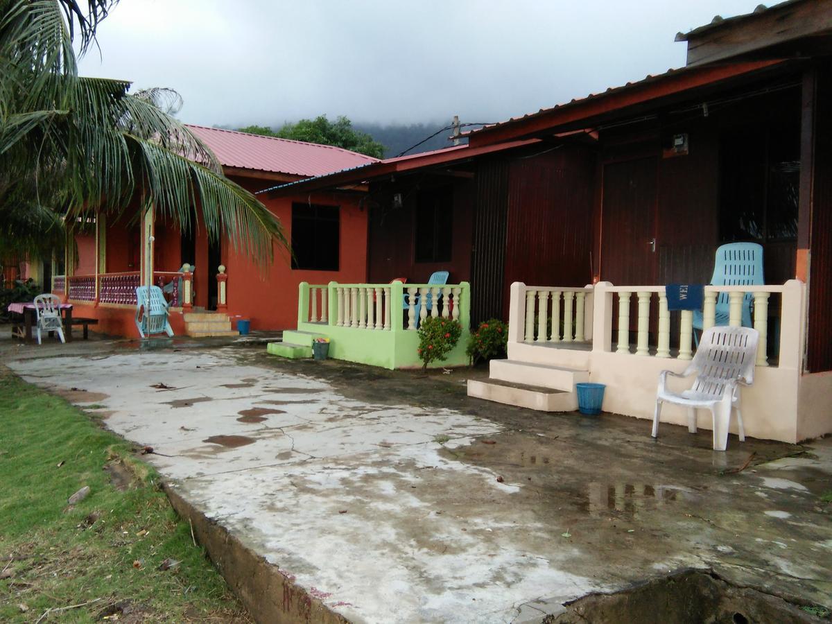 Spc Or Sp Barakah At Abc Air Batang Village Kampong Ayer Batang Extérieur photo